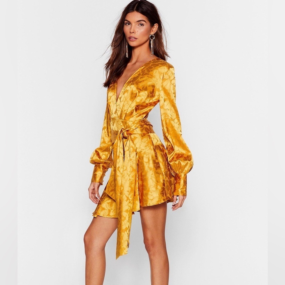 Nasty Gal | Dresses |Sleek It Real| Glam Bow Dress, Excellent Condition,Size 2